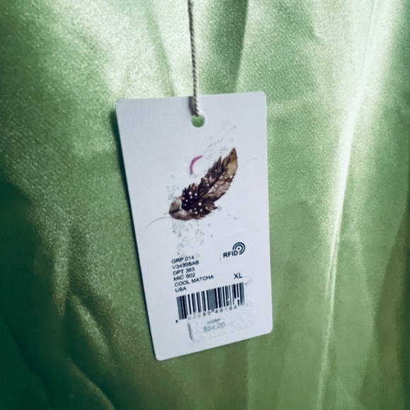 Chelsea & Violet  Satin Swing Neck Midi Slip Dress in Light Green Size XL - Picture 9 of 13